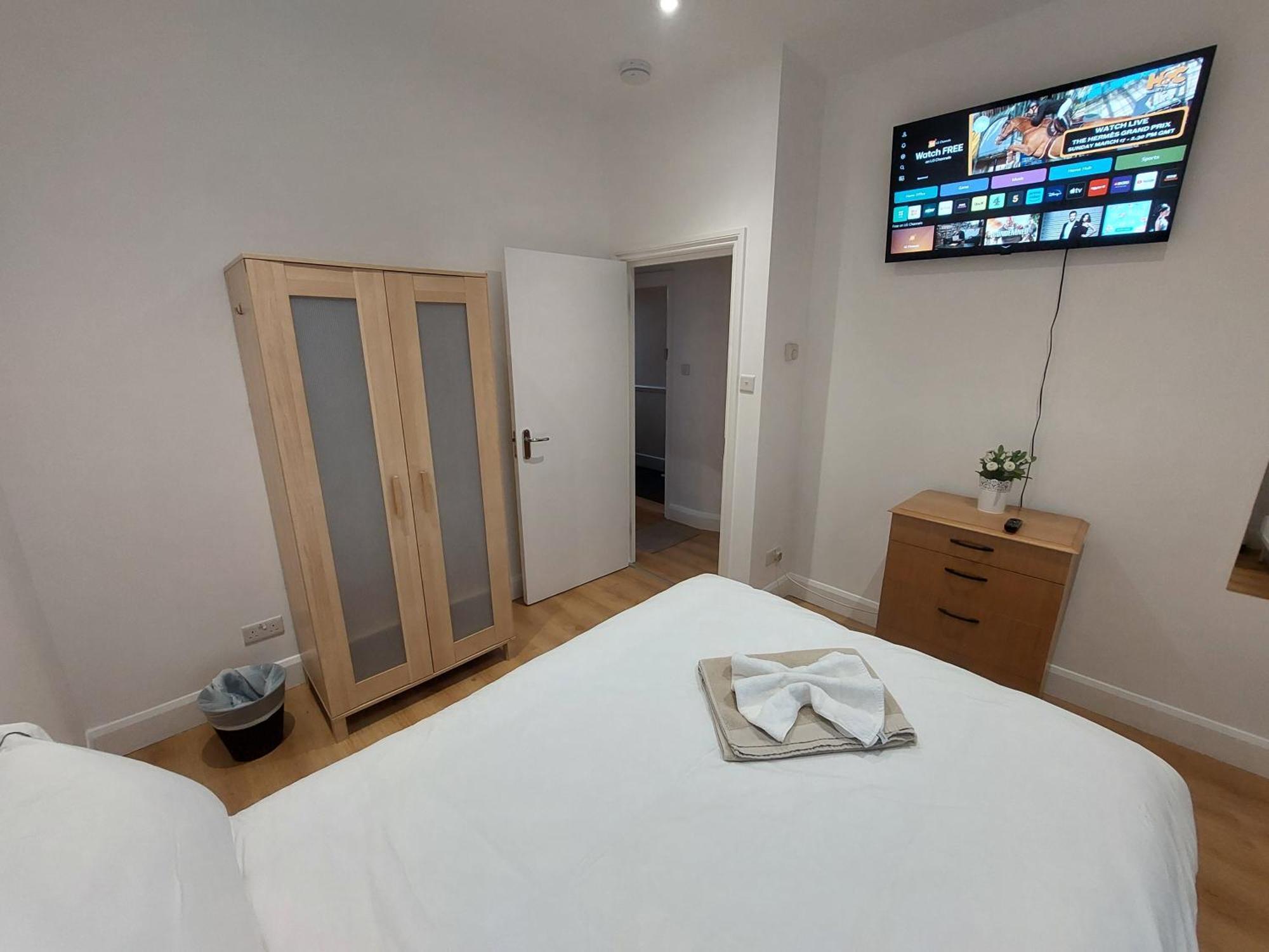 Cosy North Kensington Family Apartment For 4 Persons - Children Stay Free Лондон Экстерьер фото